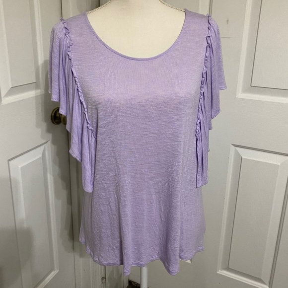 L a.n.a Ruffled Top w/Ruffles Creating a Capped Sleeve Look - Picture 1 of 6